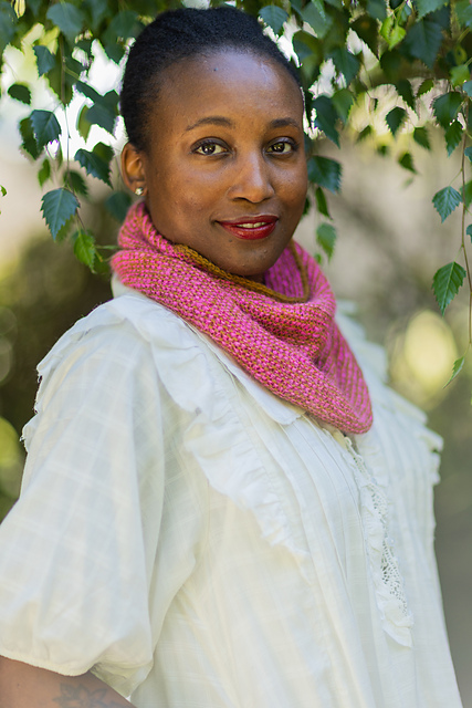 Hand In Hand Cowl
