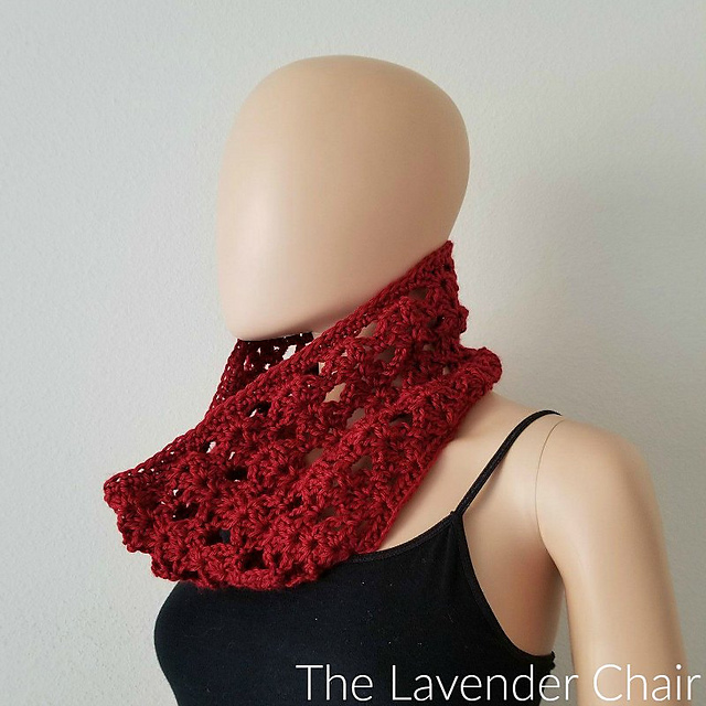 Climbing Shells Cowl
