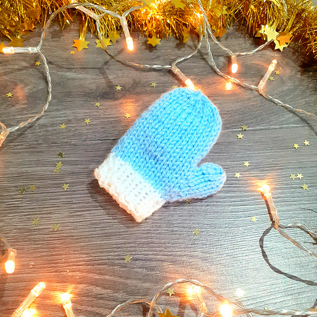 Mini Mittens