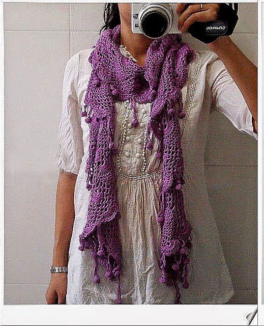 Lacy spiral pineapple scarf.