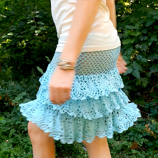 Summer lacy ruffled skirt.