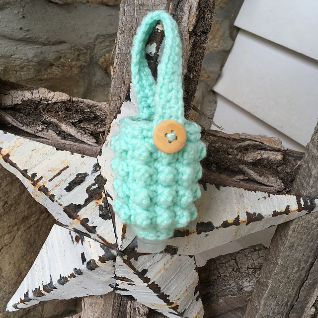 Bitty Berries Sanitizer Holder
