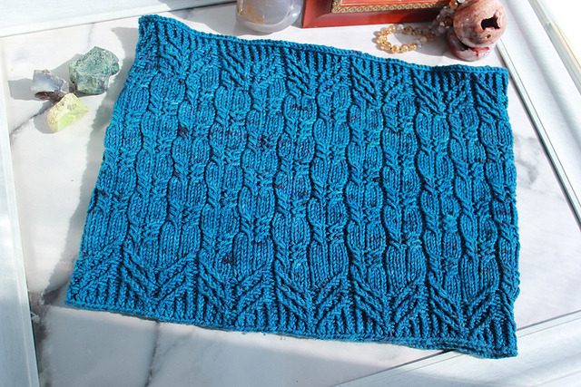 Pinecone Trail Cowl