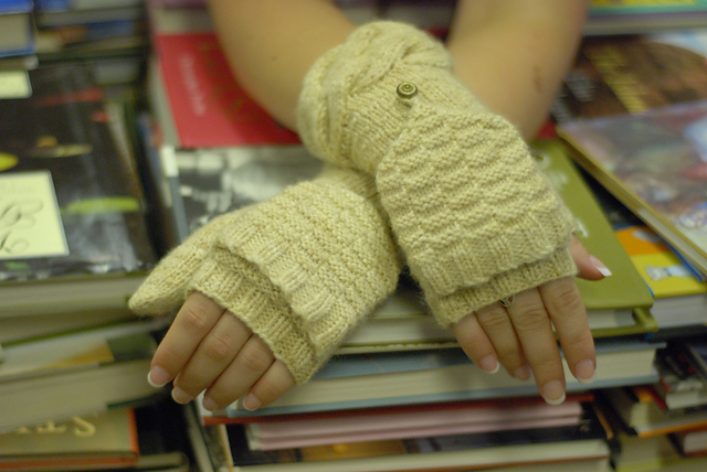 Khufu Mitts