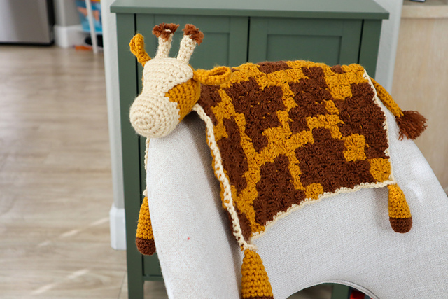 Jerry The Giraffe Lovey
