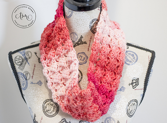 Strawberry Patch Cowl
