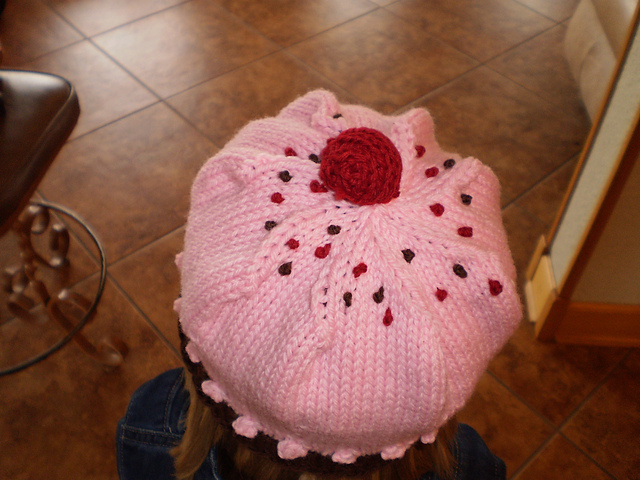 #29 Cupcake Hat