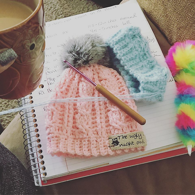 Newborn cable stitch hat