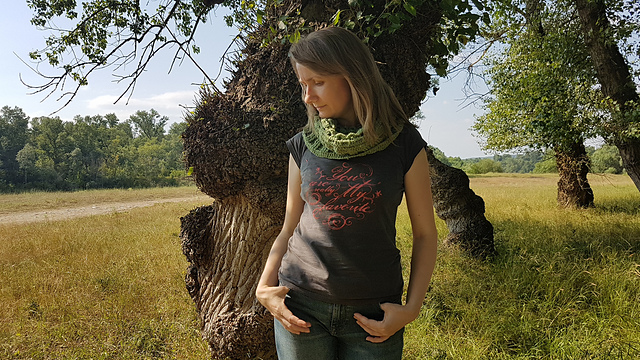 Circle Scarf Green Dream