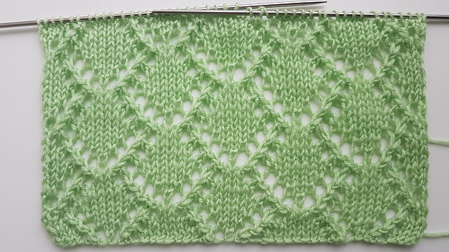 Lace diamonds blanket square
