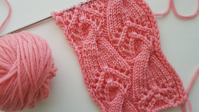 Red Hearts blanket square