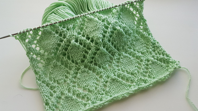 Green rhombuses Blanket Square