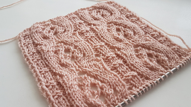 Lace Cable Blanket Square