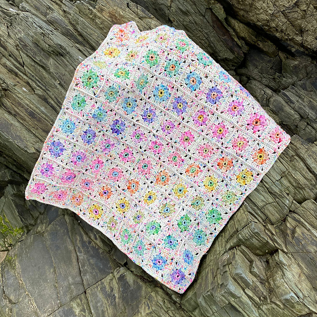 Ravelry Frida's Flowers Crochet Blanket pattern by The Yarn Artist