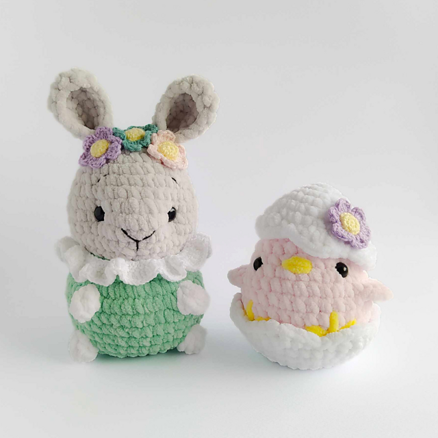 Flora and Daisy