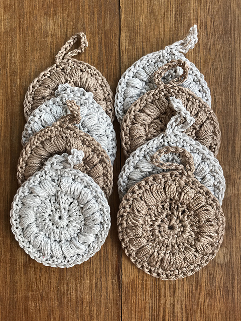 Crafty cotton face scrubbie