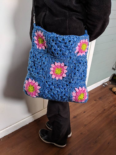 Flower power messenger bag