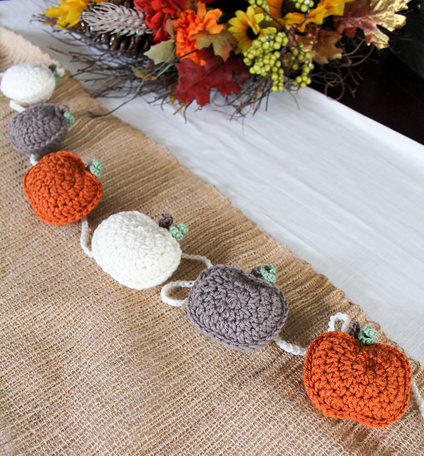 Rustic Pumpkin Garland