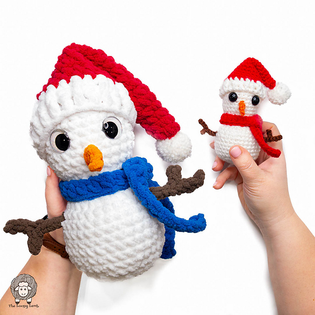 Mini Santa Hat (Amigurumi Snowman Accessory)