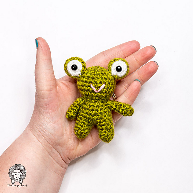 Mini Amigurumi Frog