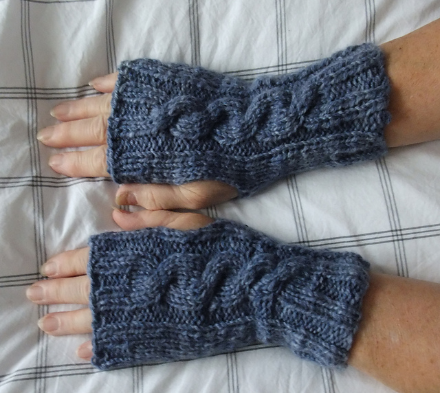 Cabled Wrist Warmers