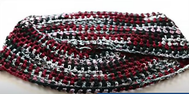 Easy Crochet Infinity Scarf