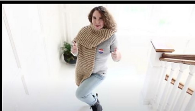 Ultimate Beginner’s Knitted  Scarf