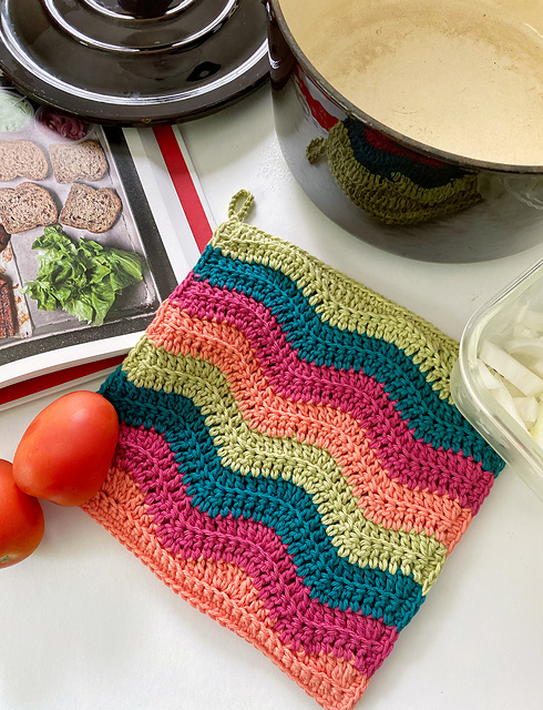 Making Waves Potholder