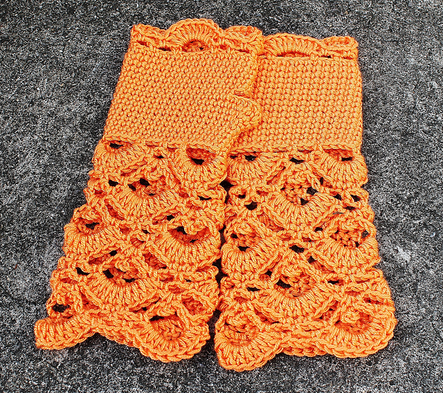 Lacy Fingerless Mitts Gloves