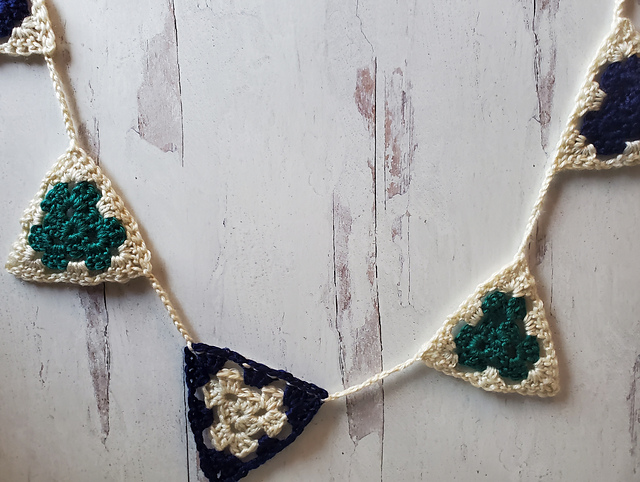 Triangle Bunting