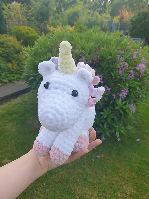 Large fluffy unicorn
