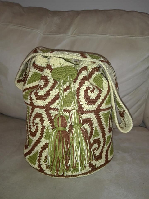 Elegant wayuu bag