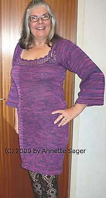 Ärmelschal-Pullover-Kleid