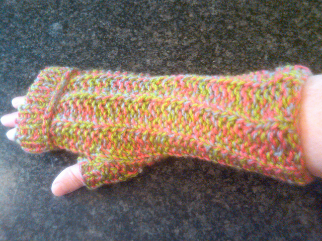 Magic Rib Fingerless Gloves #321