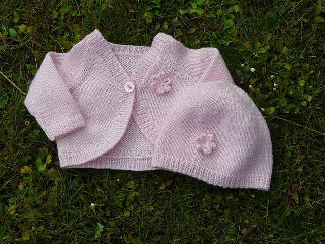 Design F - Cardigan with Flower and Hat