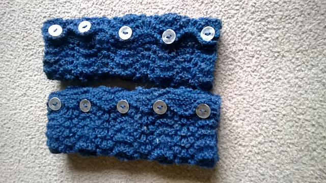 Easy Knitted Wristies