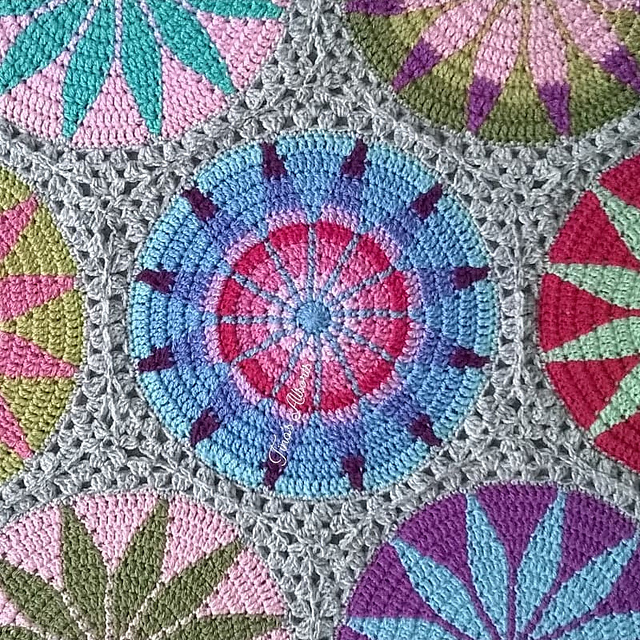 Ravelry: TinasAllsorts' Marguerite Blanket