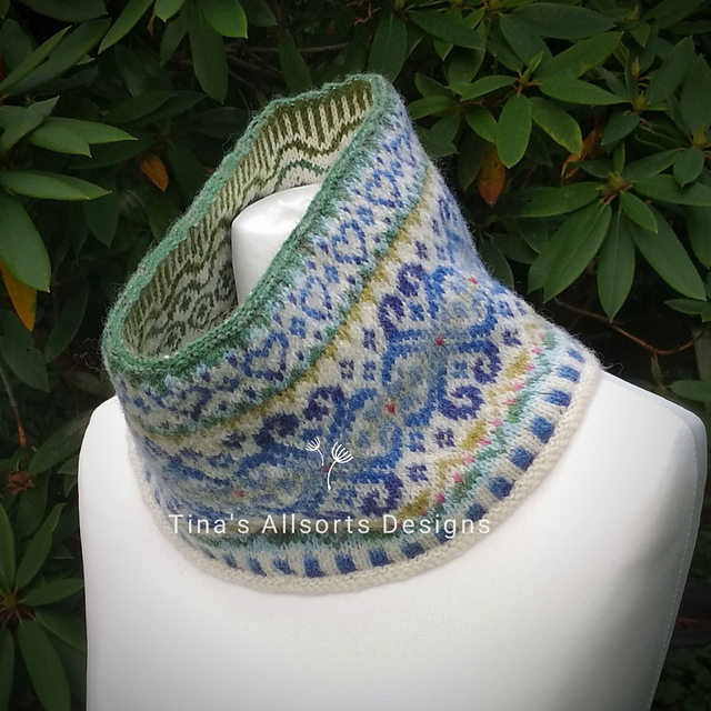 Hope Springs Cowl