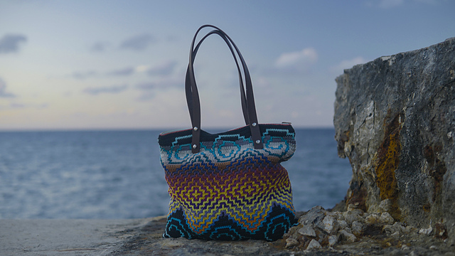 バッグ T I17 Ravelry: Deep Sea Handbag pattern by Tinna Thórudóttir