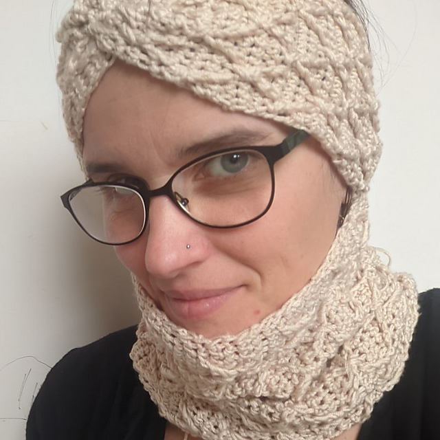 Waffles headband and cowl