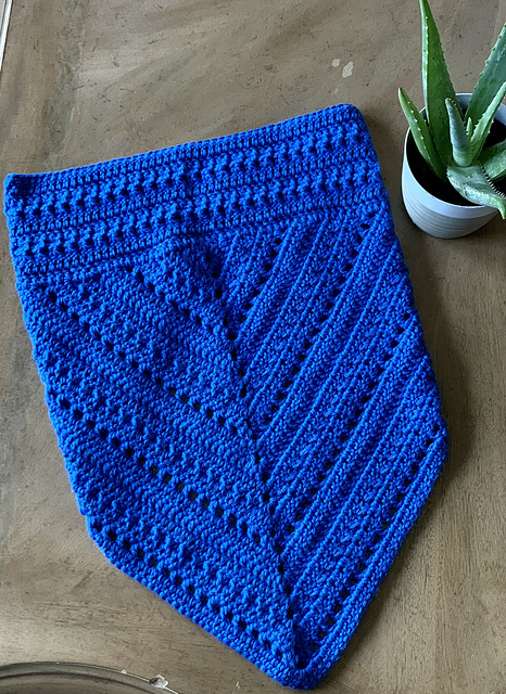 The Alapi Triangle Cowl