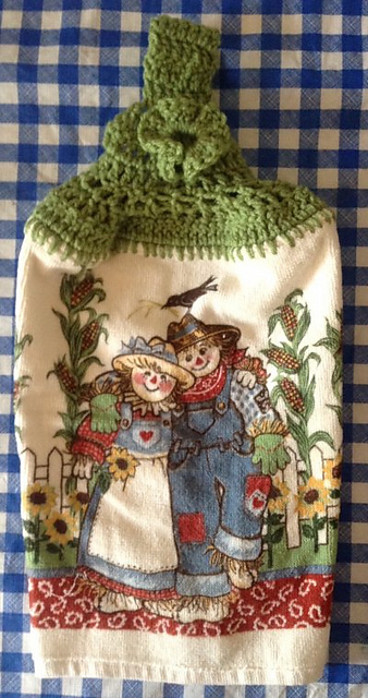 Bev’s Kitchen Towel Topper