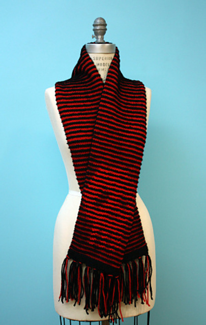 Croak Skull Illusion Scarf