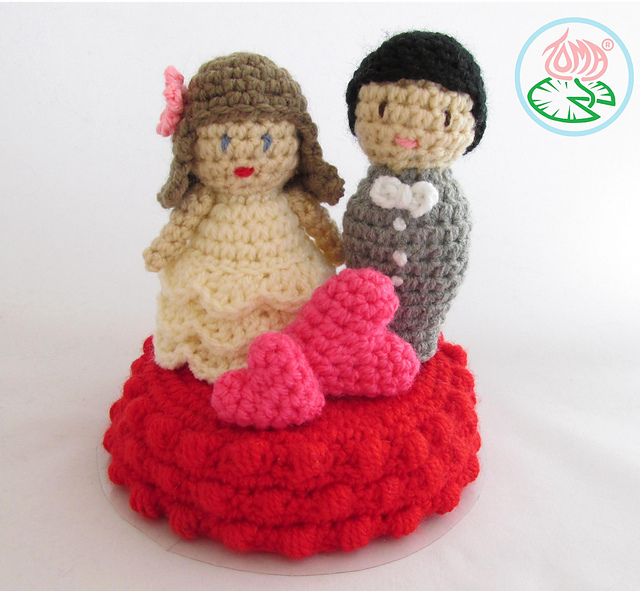 Amigurumi Wedding Cake Top