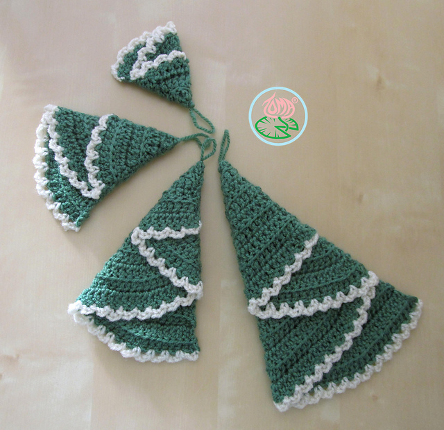 Christmas Tree Hanging Ornaments - 4 sizes