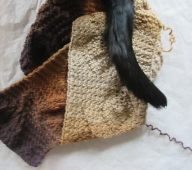 Furballs' Broken Stone Leaf Scarf