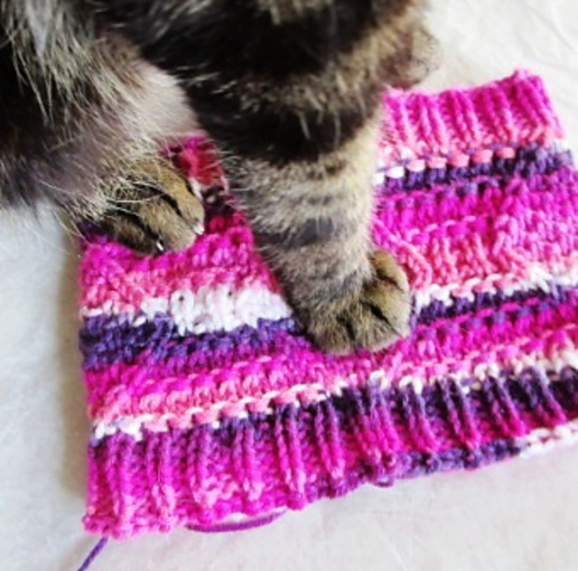Furballs' Broken Stone Seed Cowl