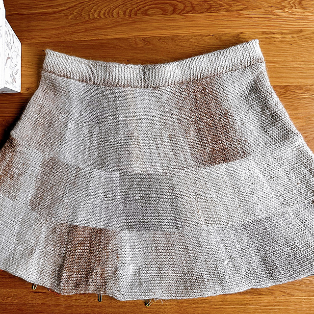 Y-1173 Silk Garden Fine Skirt