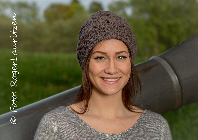 Tones Superbaggy braided hat