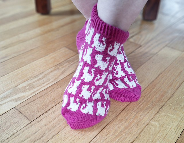 Tale of Two Kitties Shorty Socks